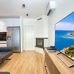 6 Bedrooms With An Amazing View And Private Pool!