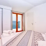 6 Bedrooms With An Amazing View And Private Pool! Apartman Omiš