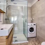 6 Bedrooms With An Amazing View And Private Pool! Apartman *
