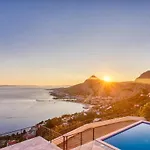 6 Bedrooms With An Amazing View And Private Pool! *