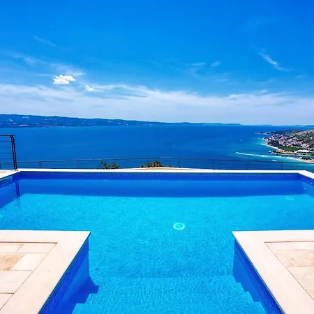 6 Bedrooms With An Amazing View And Private Pool! Apartman Omiš